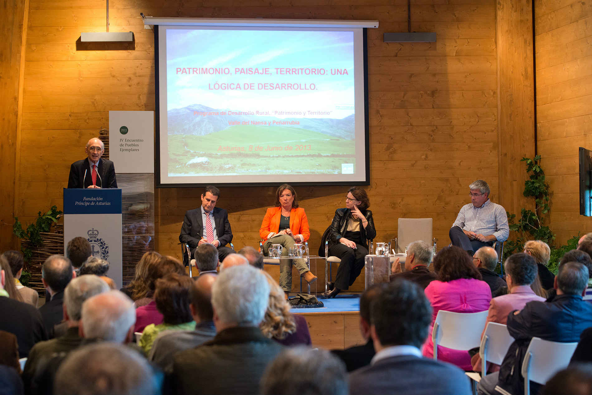 IV Encuentro de Pueblos Ejemplares de Asturias (Porrúa, 8 de junio de 2013)
