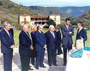 Premio al Pueblo Ejemplar de Asturias 2000