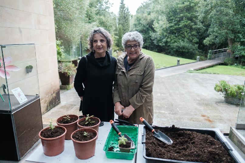Visit by Joanne Chory and Sandra Myrna Díaz to Gijón’s Atlantic Botanical Gardens