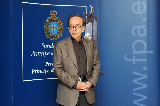 Press conference with Ismaíl Kadaré