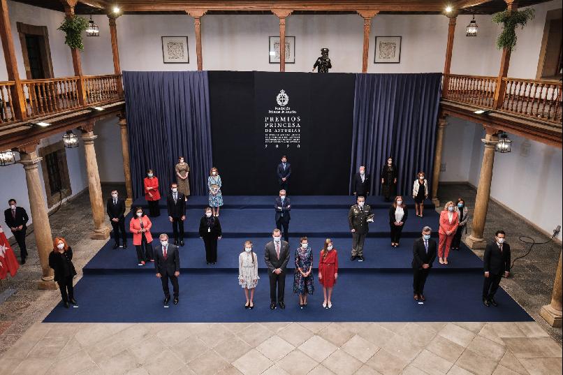 Audience held by TM the King and Queen and TRH The Princess of Asturias and the Infanta Sofía with the Laureates