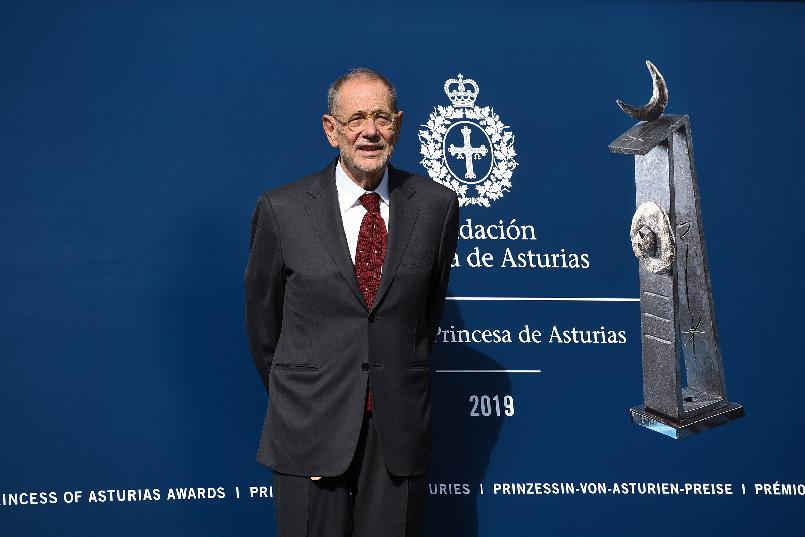 Arrival of Javier Solana, President of the Royal Board of Trustees of The Prado Museum