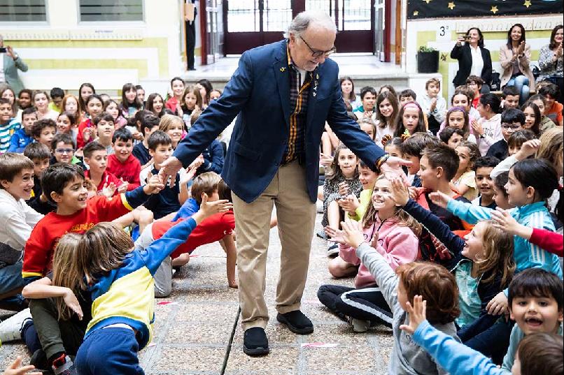 Philip Felgner visits the Clarín State Primary School, in Gijón