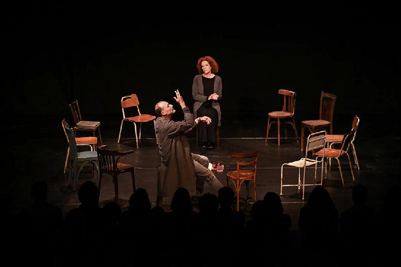 Theatre: "La lengua en pedazos"