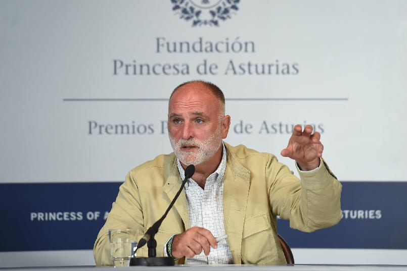 Press conference with José Andrés