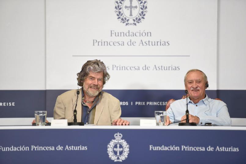 Press conference with Reinhold Messner and Krzysztof Wielicki
