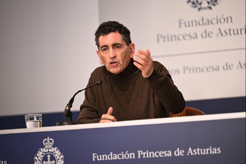 Press conference with Juan Mayorga