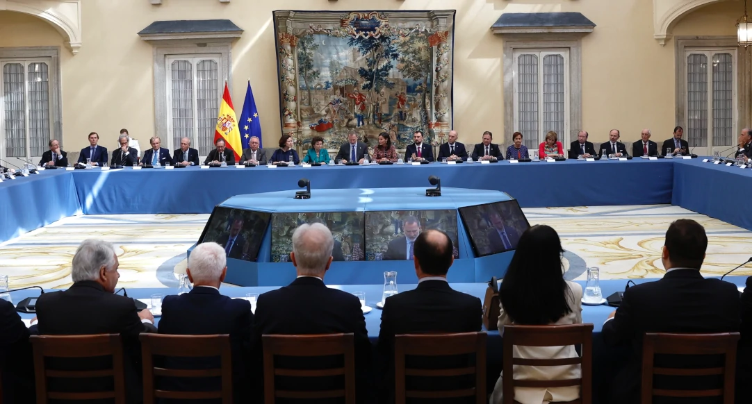 Reunión de Sus Majestades los Reyes con los miembros de los Patronatos de la Fundación Princesa de Asturias