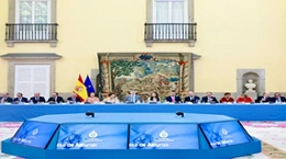 Their Majesties The King and Queen meet with the members of the Princess of Asturias Foundation’s Boards of Trustees 