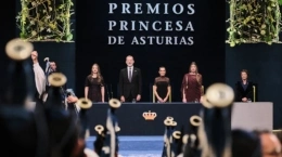 Programa general de la visita de SS.MM. los Reyes y de SS.AA.RR. la Princesa de Asturias y la Infanta doña Sofía, con motivo de la entrega de los Premios Princesa de Asturias 2026